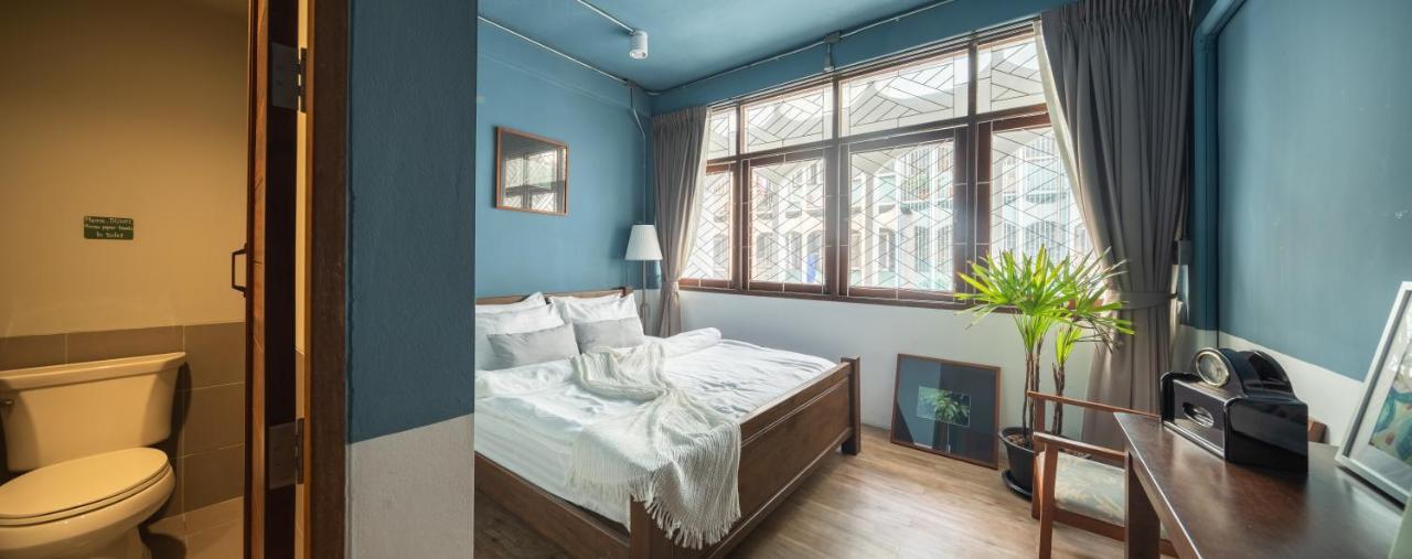 Better Moon Guesthouse バンコク都 エクステリア 写真